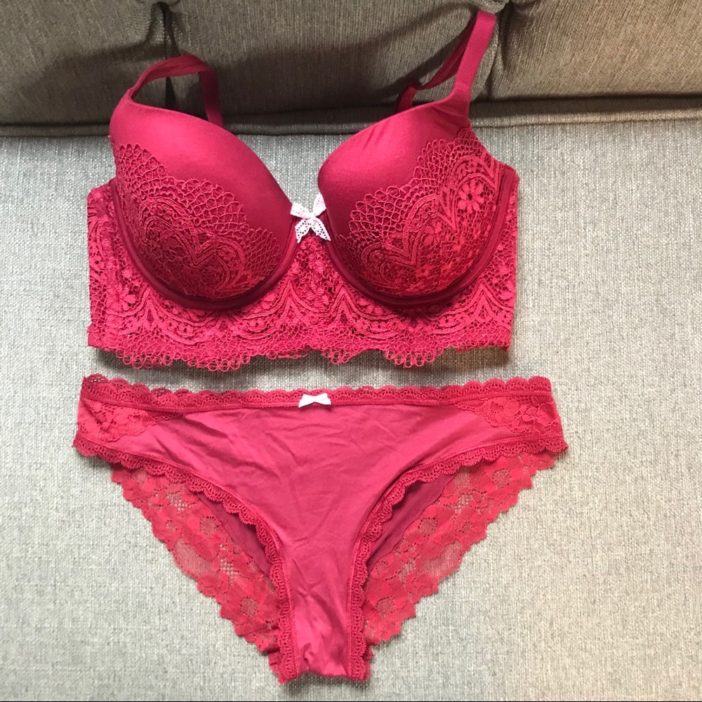 NWOT Body by Victoria Bra and Panty Set